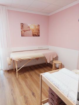 Und Platz zum Babywickeln